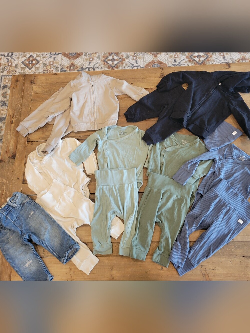 H&M NEUTRAL Bundle: 3-9m